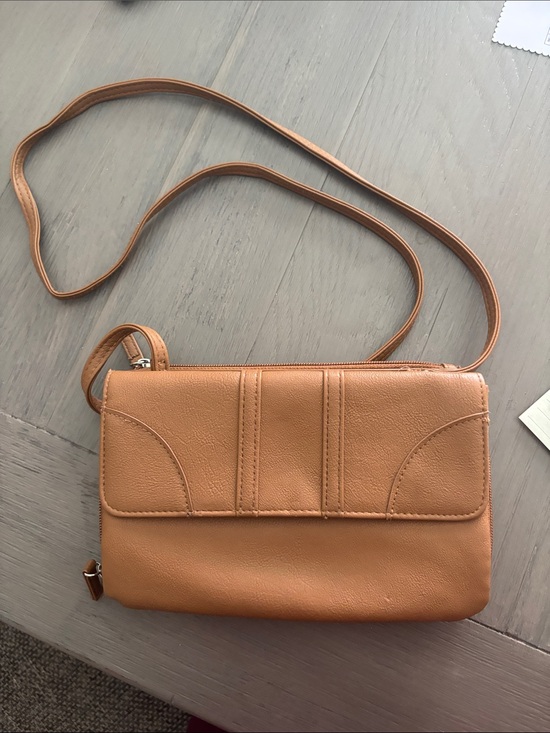 Handbags - Classic Tan Crossbody Bag - Lightweight Everyday Shoulder Purse